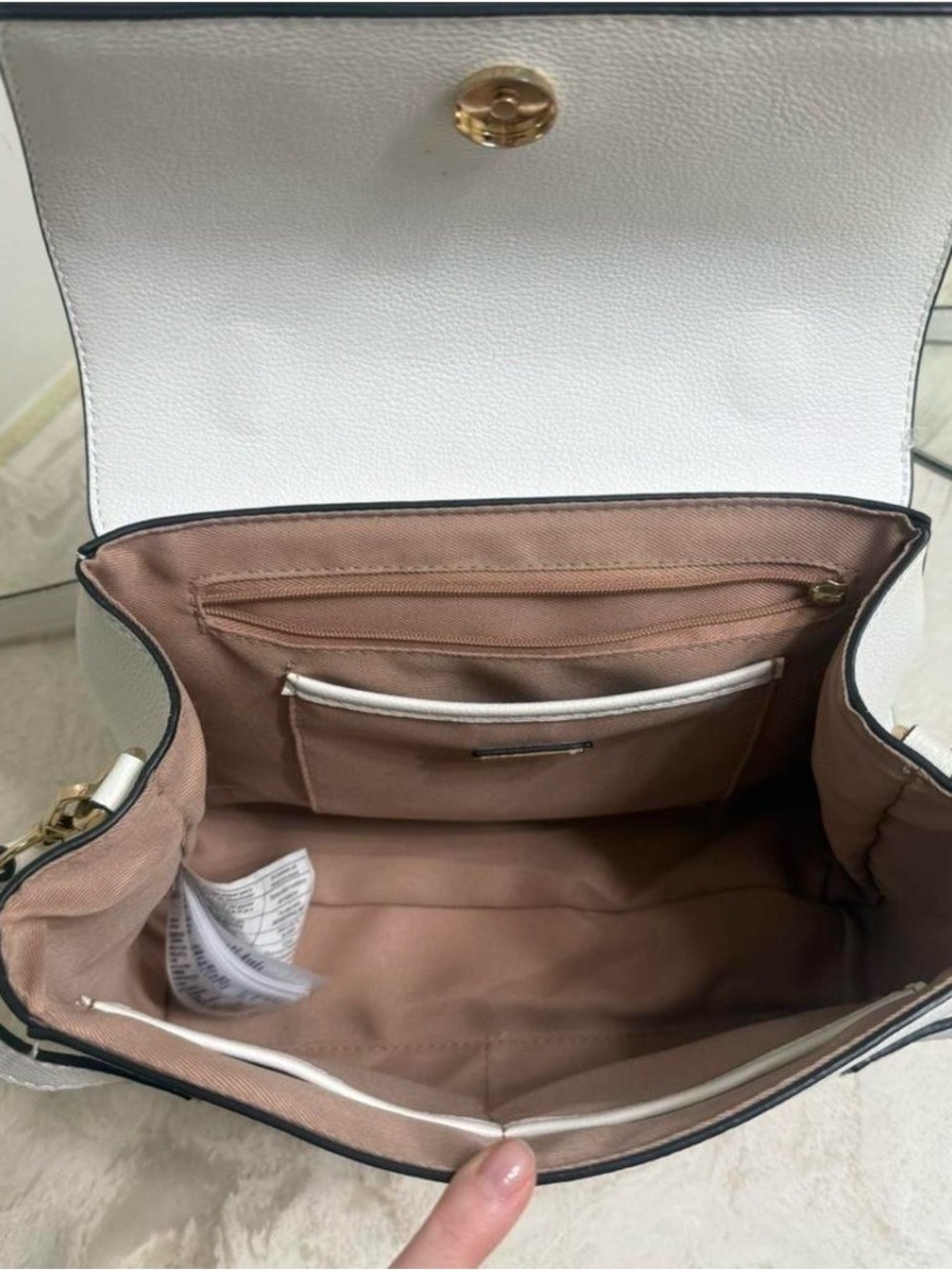 ALDO White Faux Soft Leather Purse with adjustable shoulder strap & gold accents - Picture 4 of 8